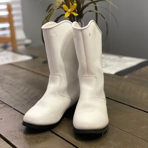 Girl’s Size 4 Majorette Boots
